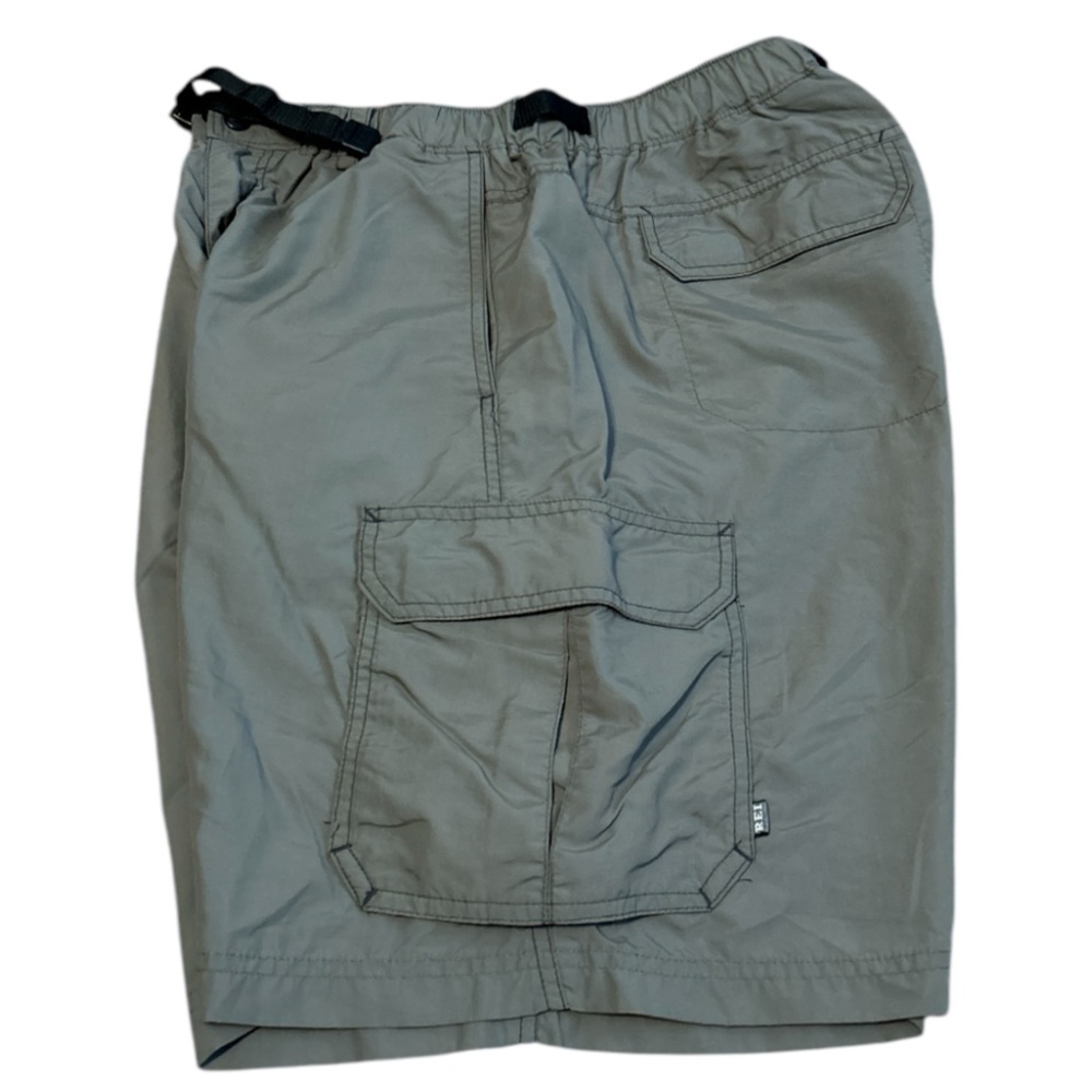 Gray Cargo Nylon Shorts size Large